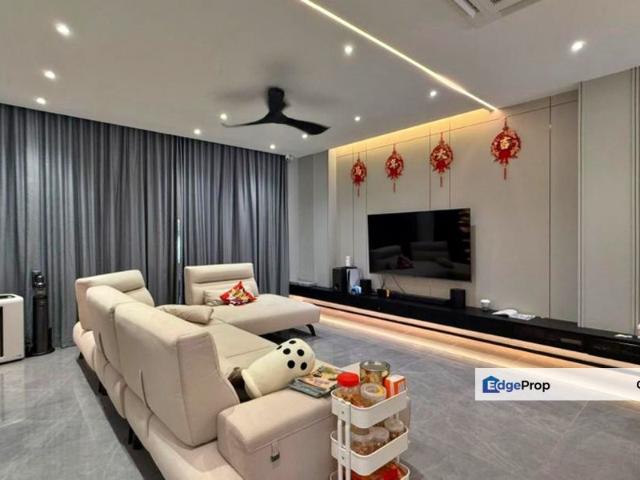 2.5 Storey Terrace House @ Jade Hills