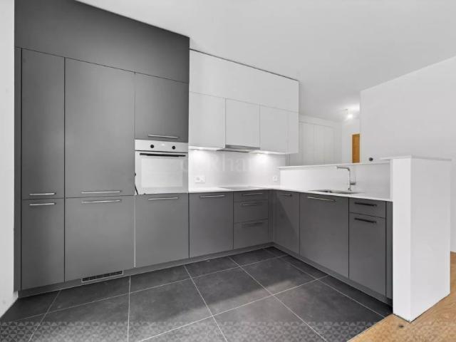 2.5 pièces neuf avec terrasse et jardin