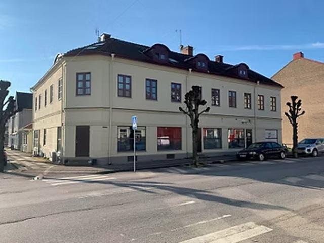 2,5 rum och kök i centrala Vara 75 m² 9 267 kr
