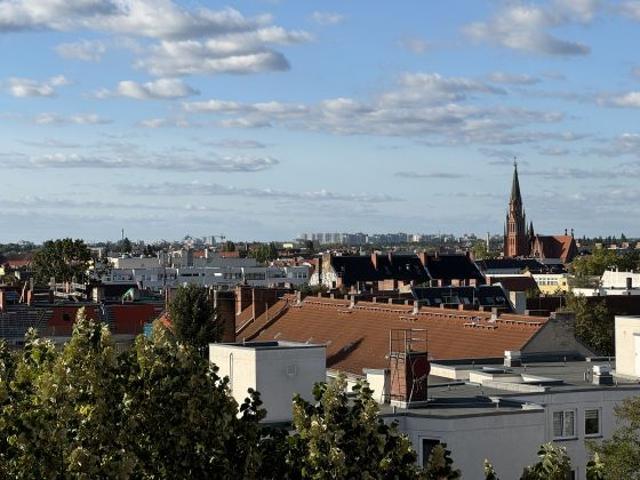 2,5 Zimmer Eigentumswohnung bezugsfrei kaufen in Berlin Gesundbrunnen, 59 m², West Balkon, Panoramablick
