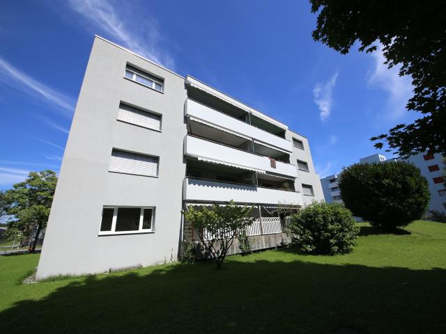 2.5 Zimmer Wohnung mit Balkon