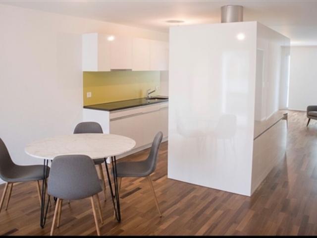2,5 Zimmer Wohnung mit Balkon – Passage du Cardinal 8 in Freiburg