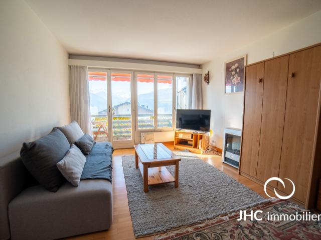 2,5 Zimmer Wohnung mit Blick in Randogne Crans Montana