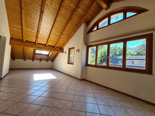 2,5 Zimmer Wohnung mit Garten