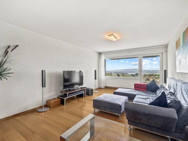 2.5 ZIMMER WOHNUNG MIT SEESICHT UND STEUERPRIVILEGIEN