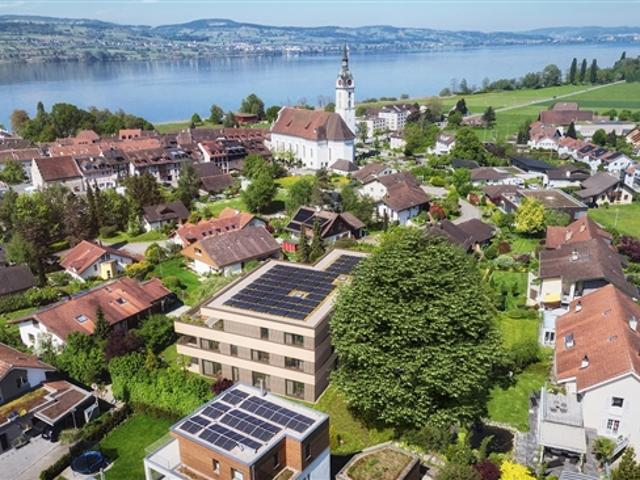 2.5 Zimmer Wohnung nahe dem See mit sonnigem Balkon