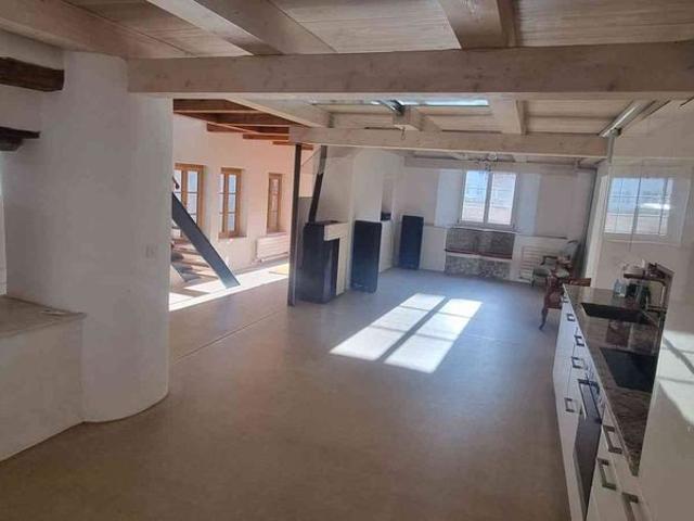 2.5 Zimmer, 150 m²