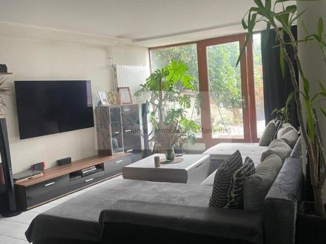 2.5 Zimmer, 100 m², 1. Stock