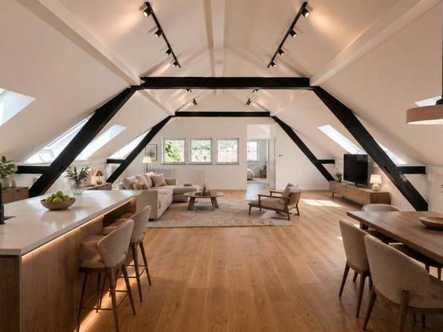 2.5 Zimmer, 100 m², 3. Stock