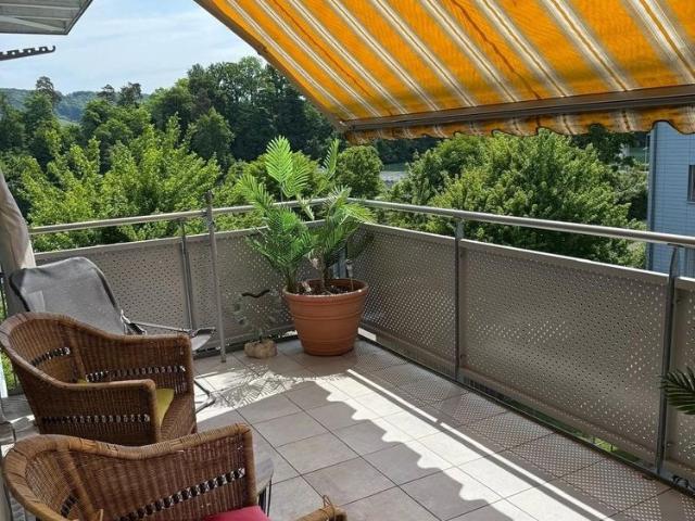 2.5 Zimmer, 100 m², 3. Stock