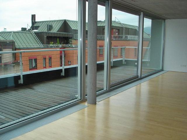 2.5 Zimmer, 106 m², 3. Stock