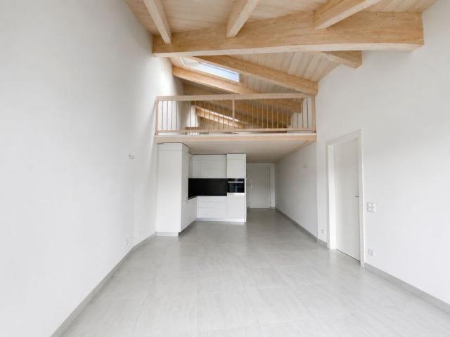 2.5 Zimmer, 108 m², 3. Stock