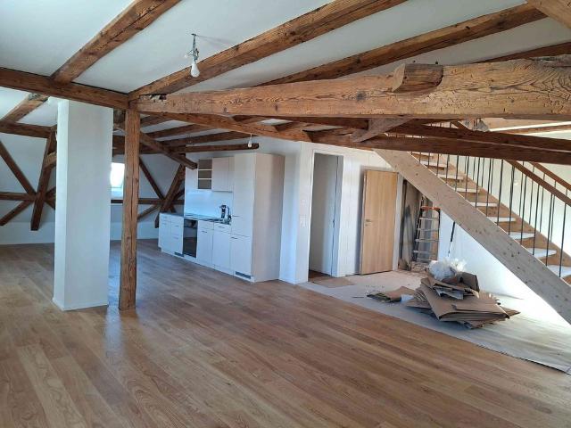 2.5 Zimmer, 118 m², 2. Stock