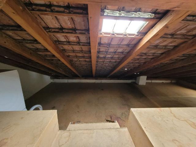 2.5 Zimmer, 130 m², 1. Stock