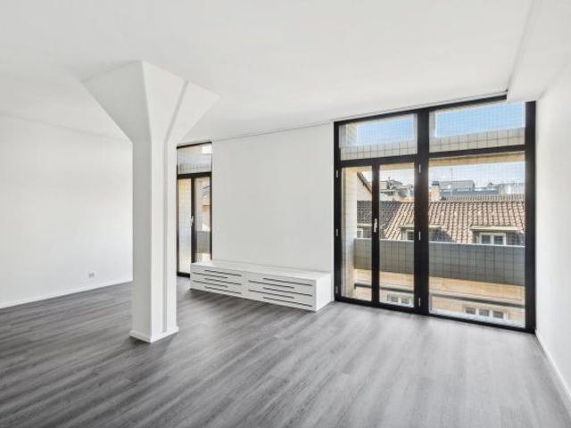 2.5 Zimmer, 54 m², 6. Stock