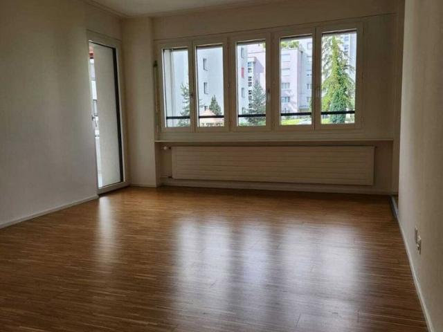 2.5 Zimmer, 55 m², 2. Stock