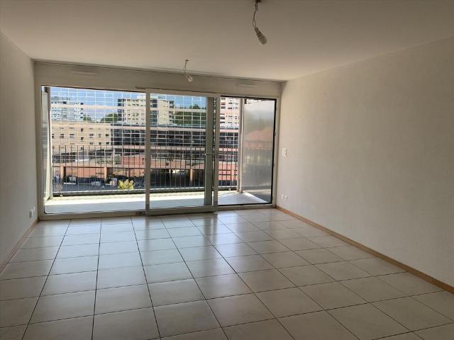 2.5 Zimmer, 55 m², 2. Stock