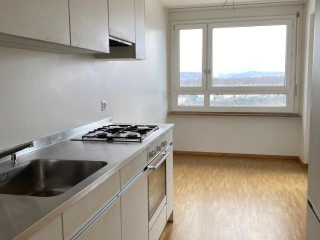 2.5 Zimmer, 56 m², 16. Stock
