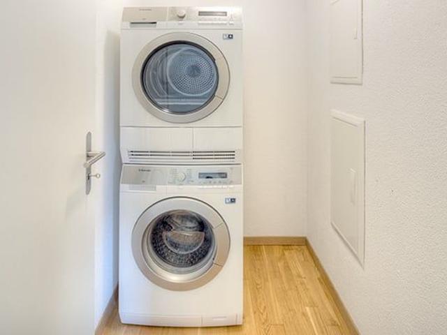 2.5 Zimmer, 56 m², 2. Stock