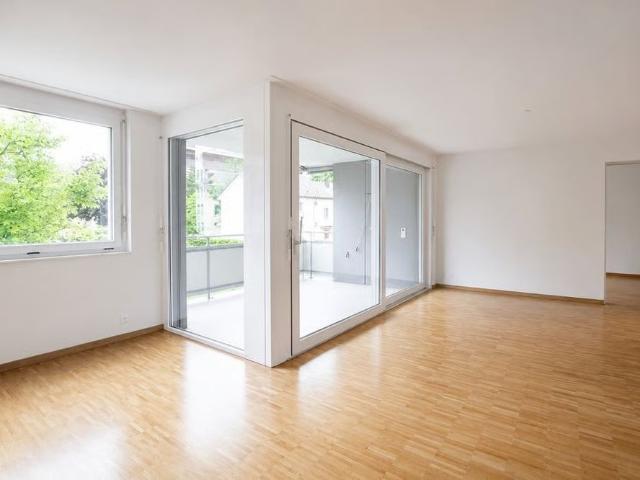 2.5 Zimmer, 56 m², 2. Stock