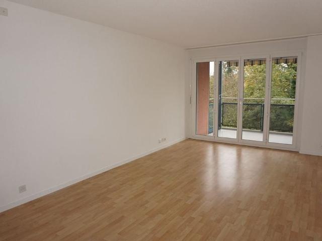 2.5 Zimmer, 56 m², 2. Stock