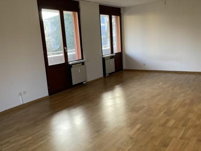 2.5 Zimmer, 57 m², 3. Stock