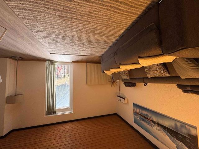 2.5 Zimmer, 57 m², 4. Stock