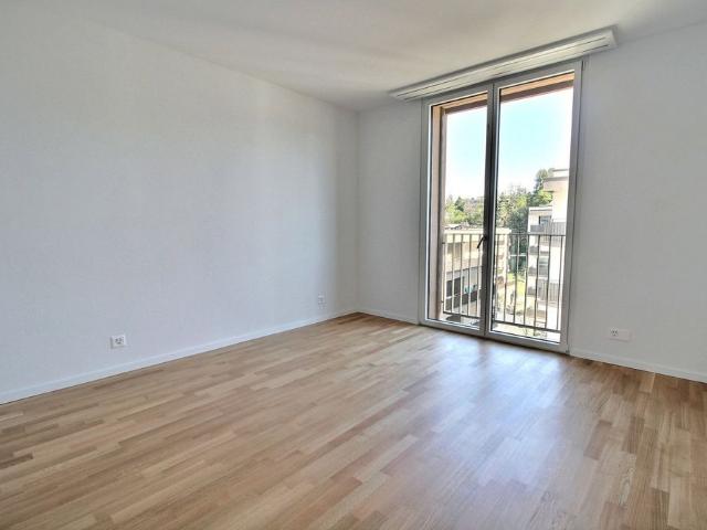 2.5 Zimmer, 57 m², 5. Stock