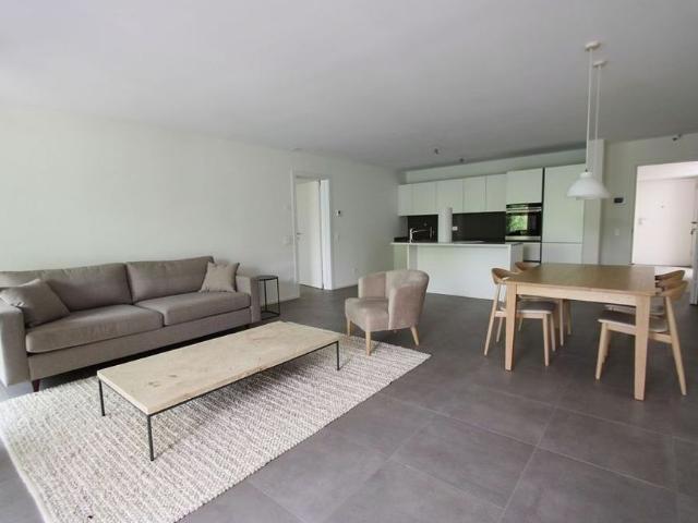 2.5 Zimmer, 64 m², 1. Stock