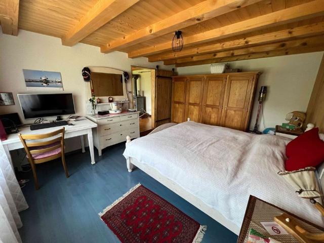 2.5 Zimmer, 64 m², 1. Stock