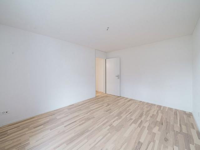 2.5 Zimmer, 64 m², 2. Stock