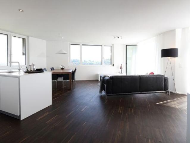 2.5 Zimmer, 64 m², 4. Stock