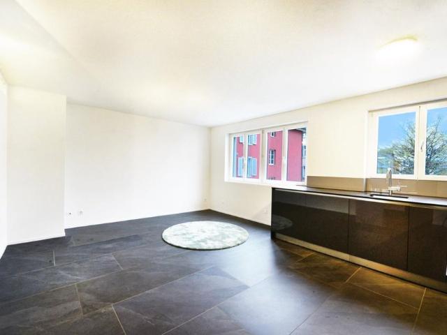 2.5 Zimmer, 65 m², 1. Stock