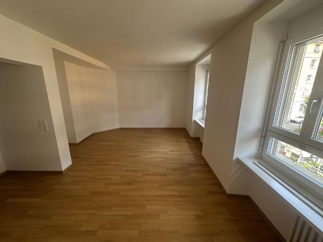 2.5 Zimmer, 65 m², 1. Stock