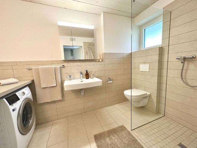 2.5 Zimmer, 65 m², 1. Stock