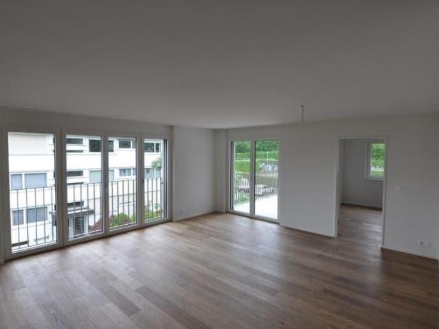 2.5 Zimmer, 65 m², 1. Stock
