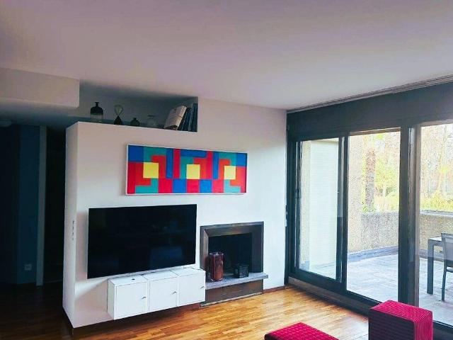 2.5 Zimmer, 65 m², 1. Stock