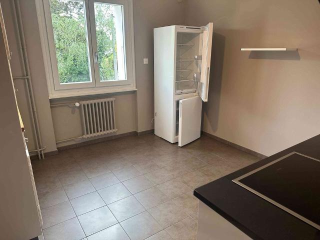 2.5 Zimmer, 65 m², 2. Stock