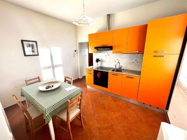 2.5 Zimmer, 65 m², 2. Stock