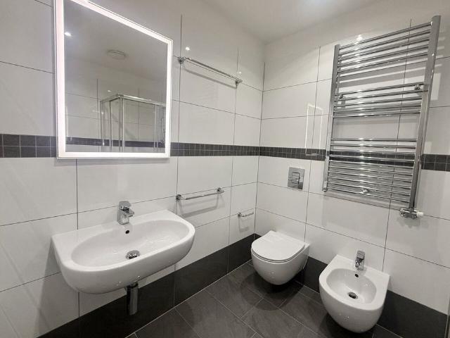 2.5 Zimmer, 65 m², 2. Stock