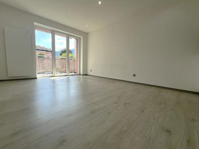 2.5 Zimmer, 65 m², 2. Stock