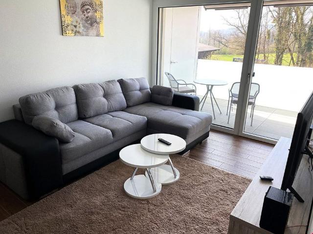 2.5 Zimmer, 65 m², 2. Stock