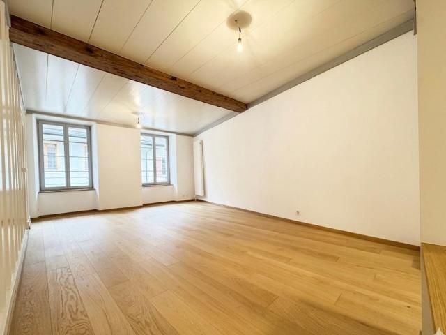 2.5 Zimmer, 65 m², 2. Stock