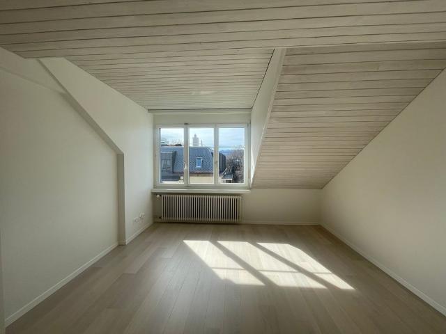 2.5 Zimmer, 65 m², 4. Stock