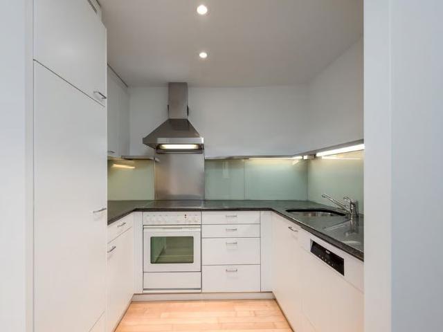 2.5 Zimmer, 65 m², 4. Stock
