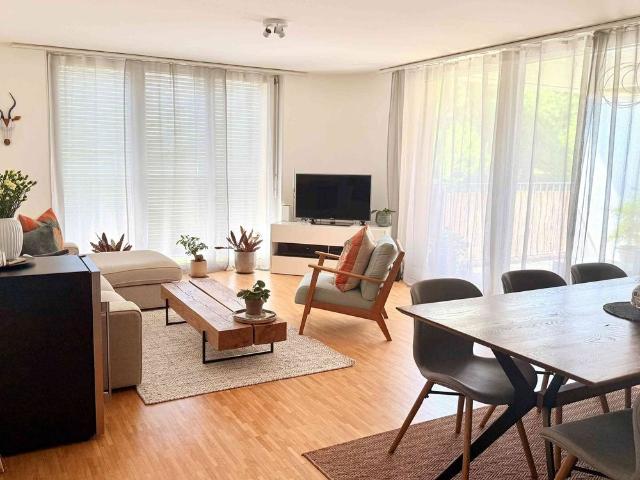2.5 Zimmer, 67 m², 1. Stock