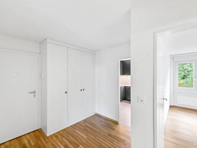2.5 Zimmer, 67 m², 2. Stock