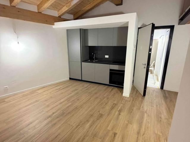 2.5 Zimmer, 68 m², 1. Stock