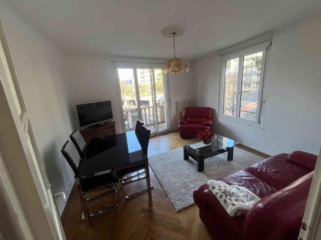 2.5 Zimmer, 68 m², 1. Stock