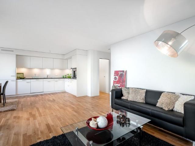 2.5 Zimmer, 60 m², 1. Stock